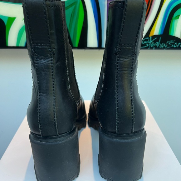 Rag and Bone Black Chelsea Boot size 9, runs small, fits more like an 8.5 - Picture 3 of 8